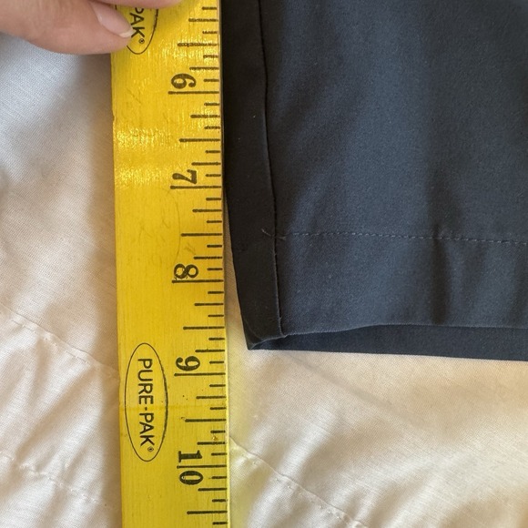 Greg Norman Men Stretch Performance Shorts 34 Navy Blue Flat Front Golf Athletic - Picture 6 of 9